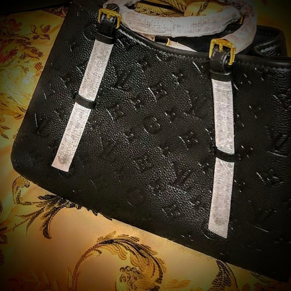 Black Embossed Handbag - Picture 1 of 6